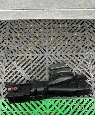 BMW 3 E46 Radiator mount bracket 7530252 081999