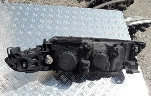 Renault Laguna II Headlight/headlamp 8200002847