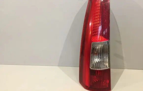Volvo V70 Rear/tail lights 9154493