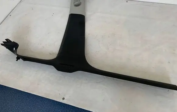 Volkswagen Golf VII Front sill trim cover