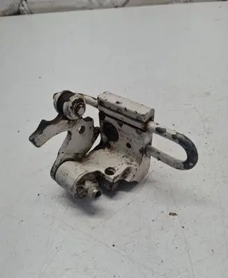 Volkswagen Transporter - Caravelle T5 Front door upper hinge 7H0831412