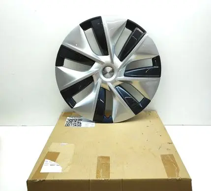 Tesla Model Y R20 wheel hub/cap/trim 104423500C