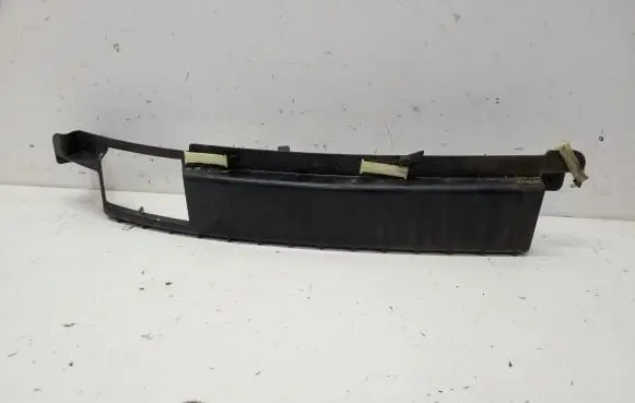 Headlight/headlamp mounting bracket