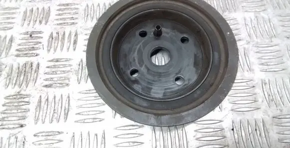 Volvo V50 Crankshaft pulley 8642173