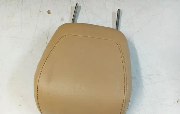 Mercedes-Benz GL X164 Third row seat headrest 