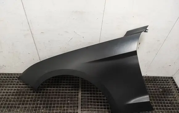 Ford Mustang VI Fender