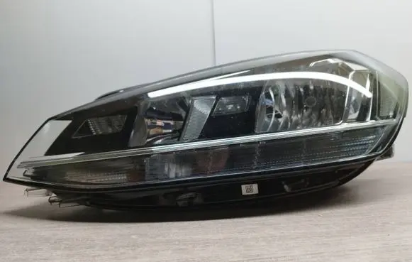Volkswagen Golf VII Headlight/headlamp 5G1941005D 1EB01306601