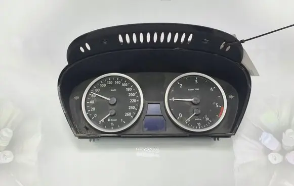 BMW 5 E60 E61 Speedometer (instrument cluster) 6974576