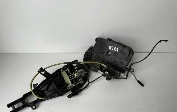 BMW 3 E90 E91 Front door lock 7229466