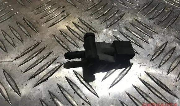 Volkswagen Golf IV Windshield washer spray nozzle 3b0955985d
