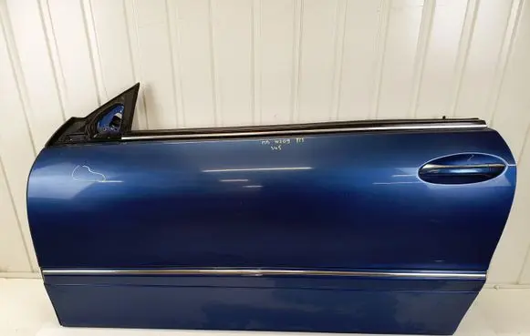 Mercedes-Benz CLK A209 C209 Front door