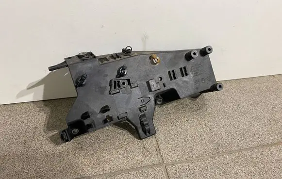 BMW 5 E60 E61 Other engine bay part 13627810180 7810180