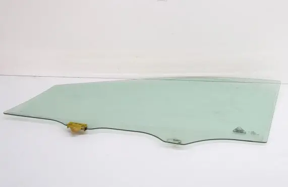 KIA Ceed Front door window glass four-door AS2 43R001167