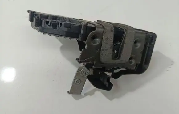 Ford S-MAX Front door lock 8M2AR21812CA