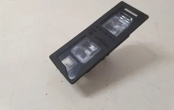 Audi Q2 - Number plate light 8W6943021A