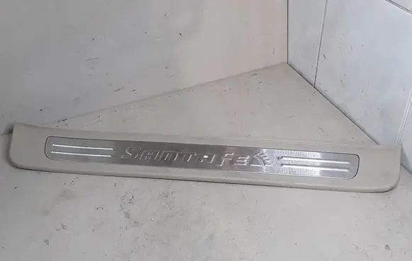 Hyundai Santa Fe Side skirt front trim 858812B000