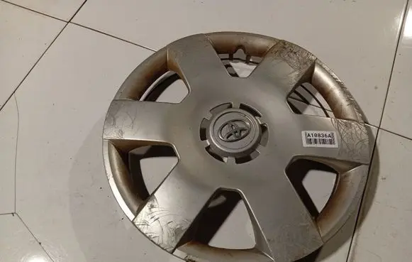 Toyota Aygo AB10 R14 wheel hub/cap/trim 426020H010 42602-0H010