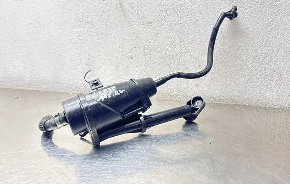 Opel Astra J Oil breather separator 55575980