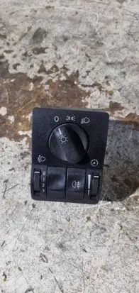 Opel Zafira A Light switch