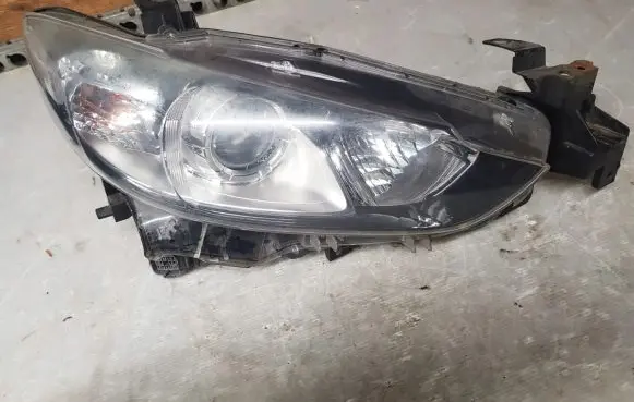 Mazda 6 Headlight/headlamp
