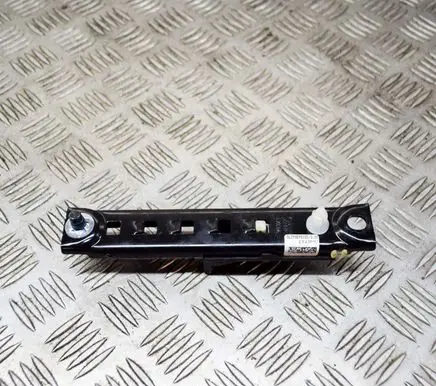 Opel Mokka Seat belt height adjuster 13585757