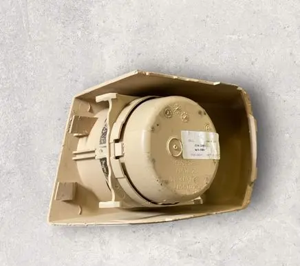 Cup holder front