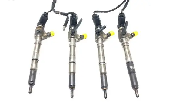 Volkswagen Golf VI Fuel injectors set 03L130277B