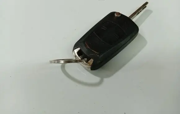 Opel Astra H Ignition key/card 