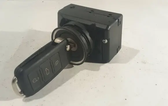 Volkswagen Phaeton Ignition lock 3d0905865e