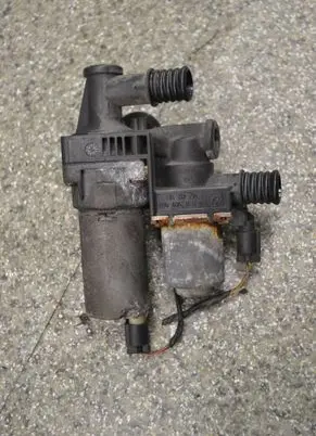 BMW 3 E46 Coolant heater control valve 64118369807