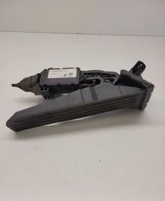 Volkswagen Touran I Accelerator throttle pedal 1T1721503H 6PV00868900
