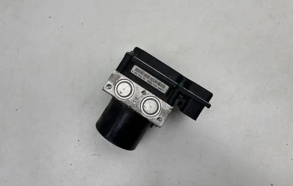 Volkswagen Polo IV 9N3 ABS Pump 6Q0907379AF 6Q0614117S