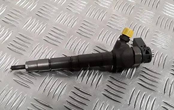 Fuel injector