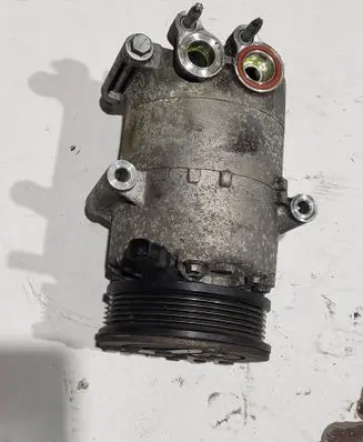 Ford Kuga II Air conditioning (A/C) compressor (pump) AV6119D629CA