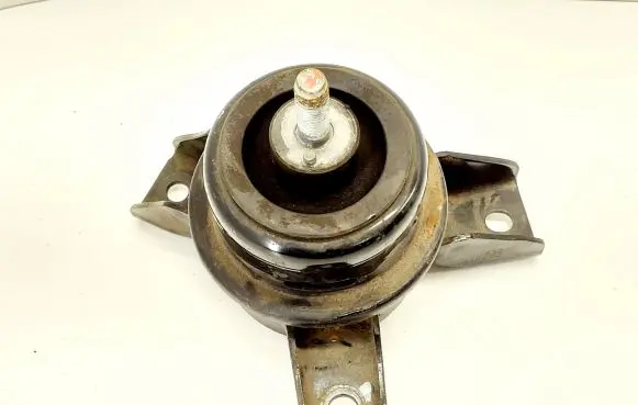 Hyundai ix20 Engine mount bracket 218151P000