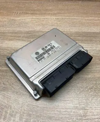 Volkswagen PASSAT B5 Engine control unit/module ECU 8D0906018R 0261206317