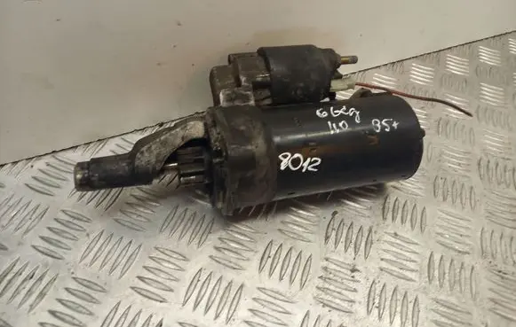 Volkswagen PASSAT B5.5 Starter motor 059911023H