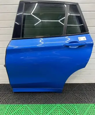 BMW X1 F48 F49 Rear door 7461351