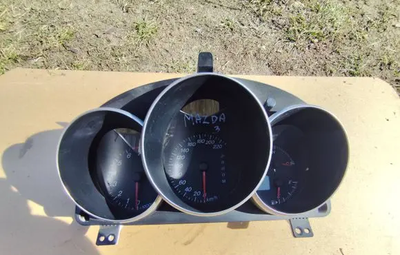 Mazda 3 I Speedometer (instrument cluster) 4NBP4NC 3P4K55430