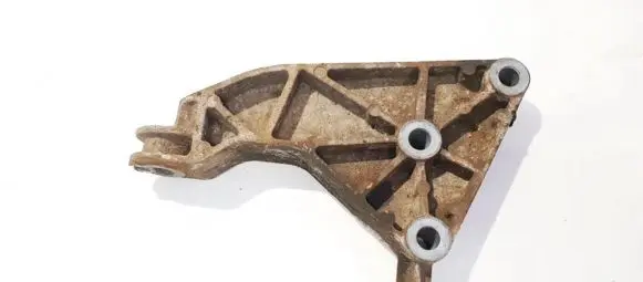 Opel Astra G Engine mounting bracket 90575233