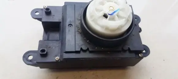 Multifunctional control switch/knob