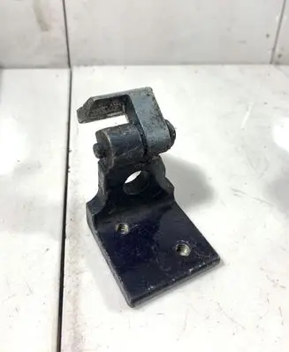 Audi A4 S4 B5 8D Front door lower hinge 
