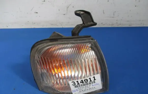 Suzuki Baleno EG Front indicator light