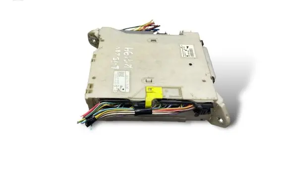 Lexus IS 220D-250-350 Fuse box set 8273053052 8267253060