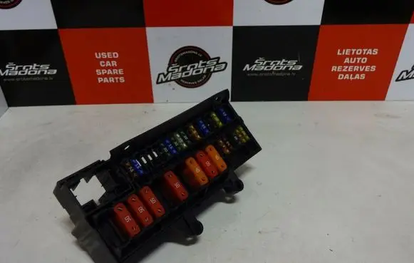 BMW 7 E65 E66 Fuse module 6900582