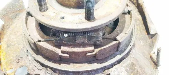 Chevrolet Captiva Handbrake/parking brake pads 
