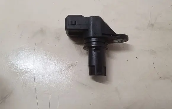 Suzuki Grand Vitara II Camshaft position sensor 8200709844
