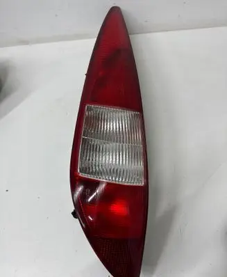 Ford Mondeo Mk III Rear/tail lights