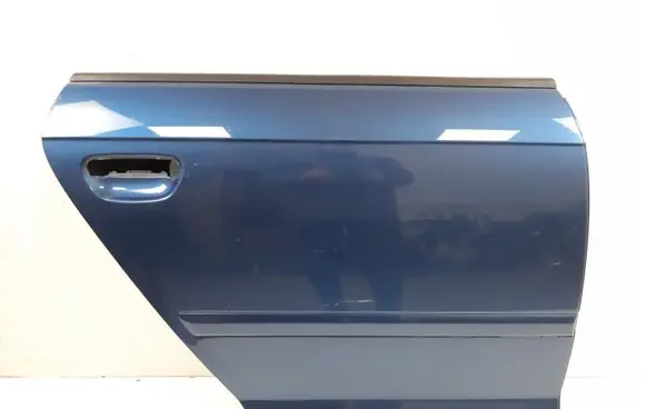 Audi A3 S3 8P Rear door