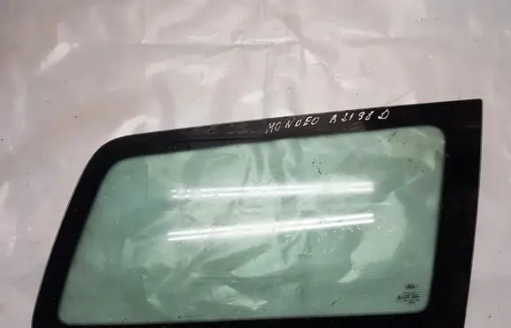 Ford Mondeo Mk III Rear side window